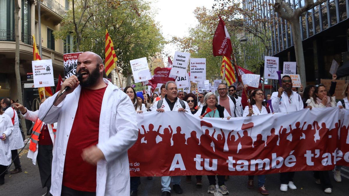 El Govern cifra en un 6,5% el seguimiento de la huelga de médicos en Catalunya y el sindicato mayortiario en un 45%
