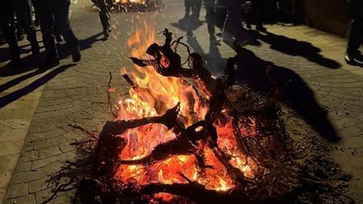Los Marchos de Fuenmayor encienden más de cien hogueras para recordar su historia