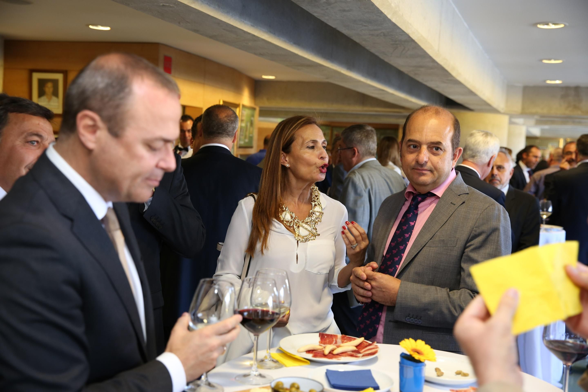 Almuerzo institucional de la UD Las Palmas en el Estadio de Gran Canaria. Alejandro Ramos.