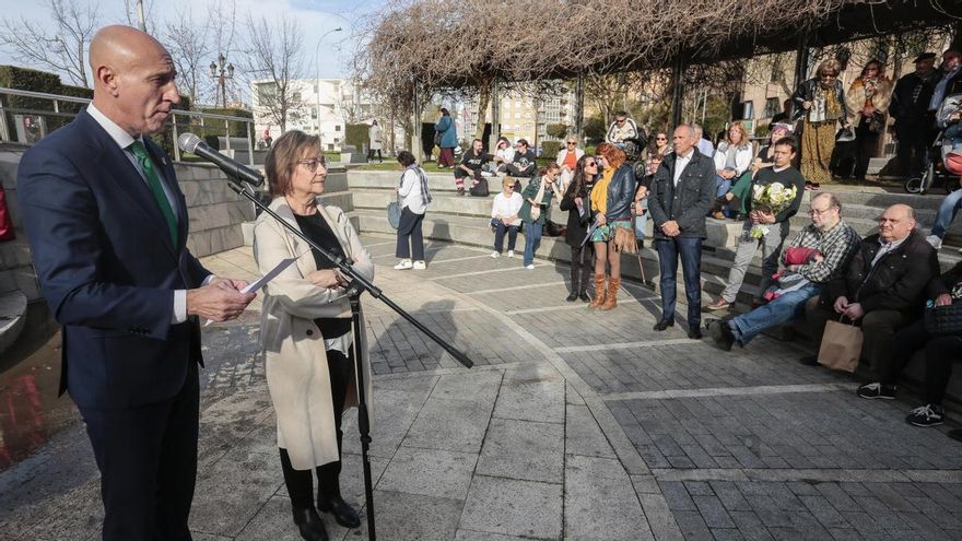 Acto de homenaje en León al poeta Miguel Hernández.