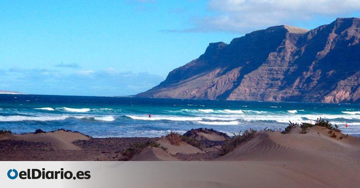 Hallado el cuerpo sin vida de una persona en la playa de Lanzarote en la que desapareció un bañista el domingo