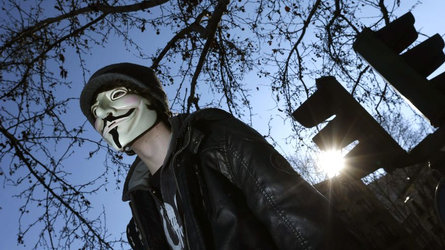 Anonymous se atribuye el "hackeo" de la página del Ejército colombiano