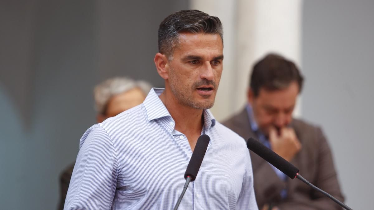 Presentación de Enol Rodríguez como jugador del Córdoba CF