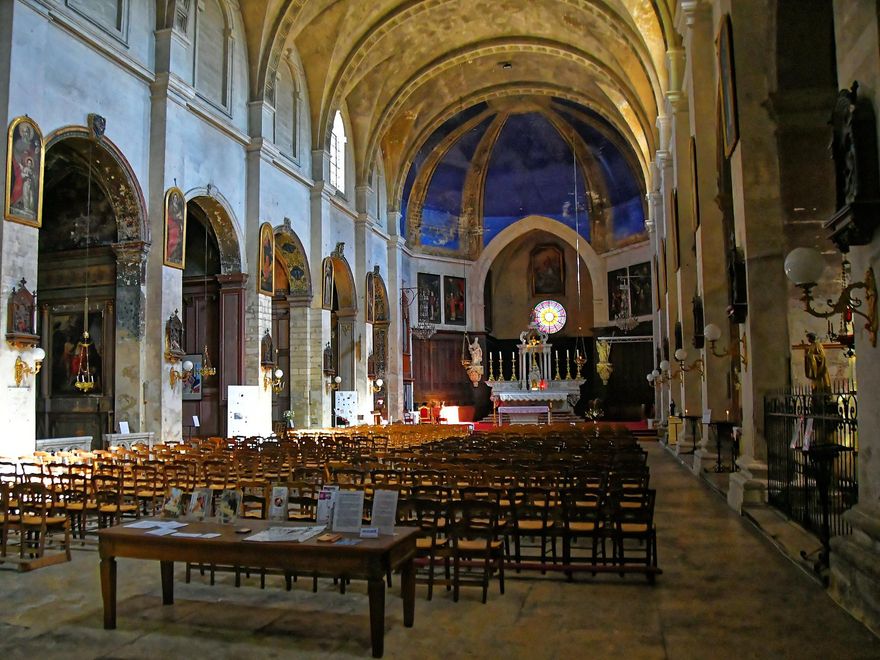 Interior del Convento des Carmes, en Avingon.