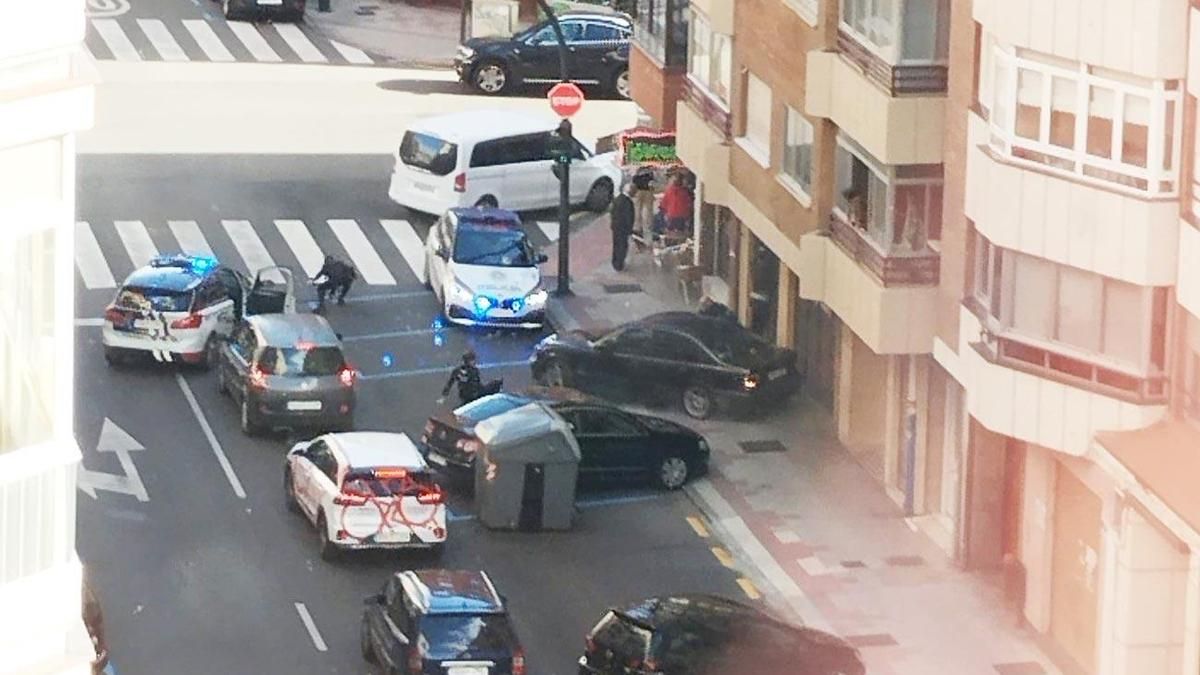 Los hechos ocurrieron en la calle Fray Luis de León de la capital.