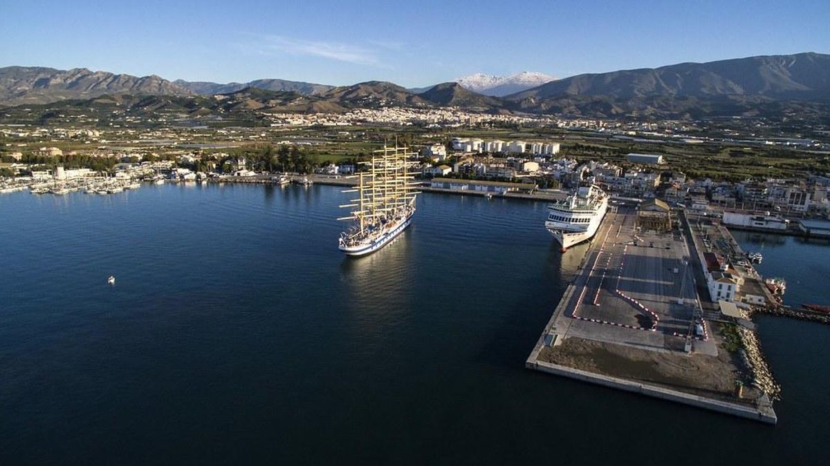 El Puerto de Motril tramita un megaproyecto de cruceros pilotado por la hermana de un alto cargo portuario