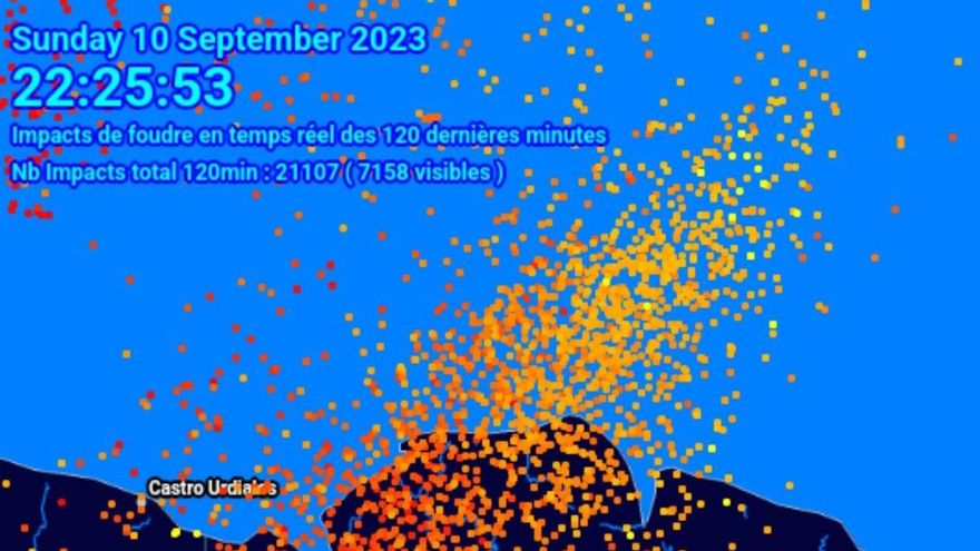Más de 3.400 rayos cayeron en Bizkaia durante la tormenta eléctrica de este domingo