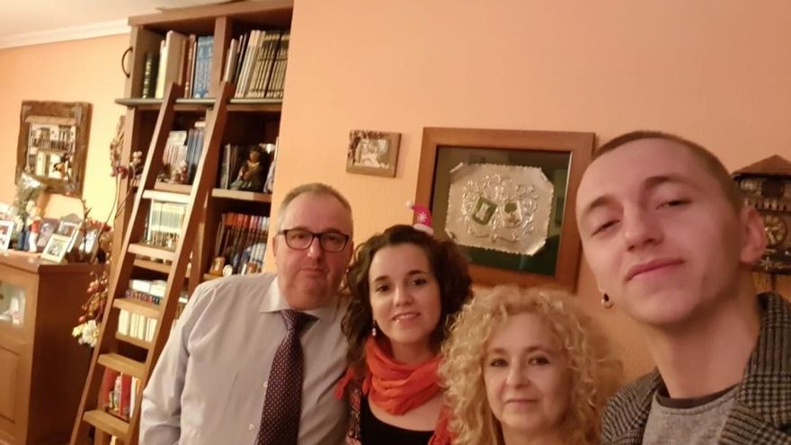 Daniel, Ainhoa y su familia celebrando su 56 cumpleaños el 28 de octubre de 2019