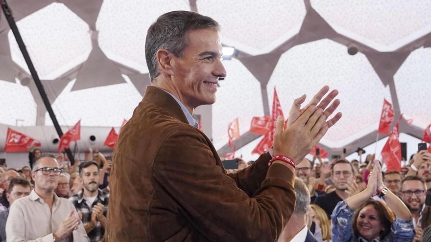 Sánchez reacciona a lo que ha dicho Feijóo de la pizza y la okupación recuperando este mensaje que publicó en 2010