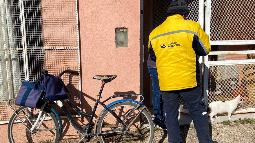 Correo Argentino: casi 4.500 empleados menos y un plan para reemplazar sucursales por stands en comercios