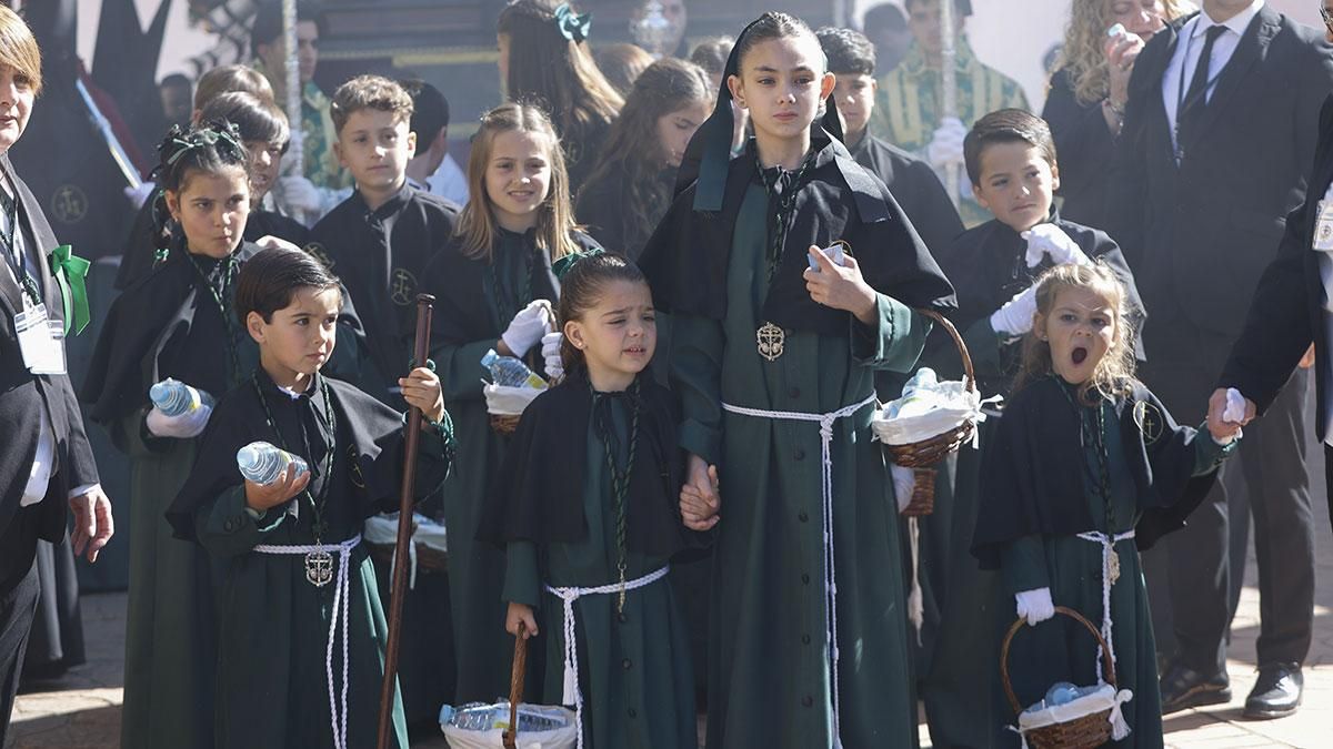 La salida de la Hermandad de la Conversión, en imágenes