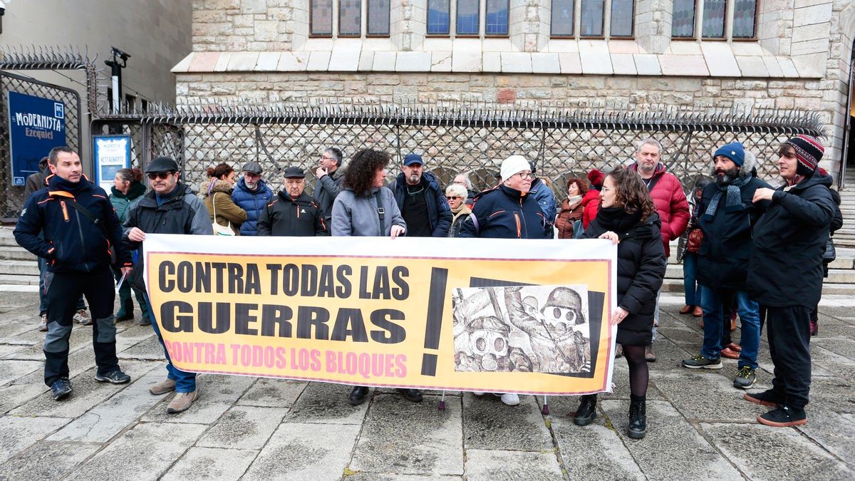 Asamblea Popular contra la Guerra León.