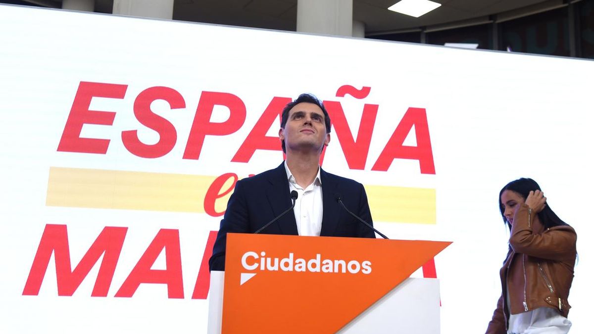 Rivera confirma que deja la política tras dimitir por los resultados electorales y tampoco recogerá su escaño
