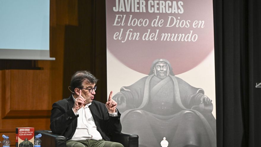 Javier Cercas: "No va a ser fácil una reacción radical contra lo que ha hecho este papa"