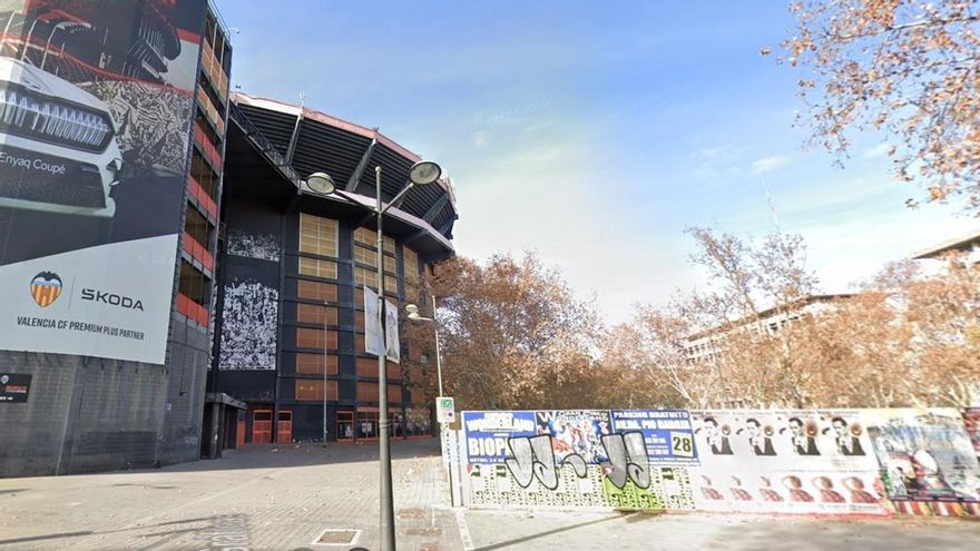 El propietario de la parcela junto al viejo Mestalla advierte de que no tiene por qué construir el “hotel icónico” y podría hacer oficinas