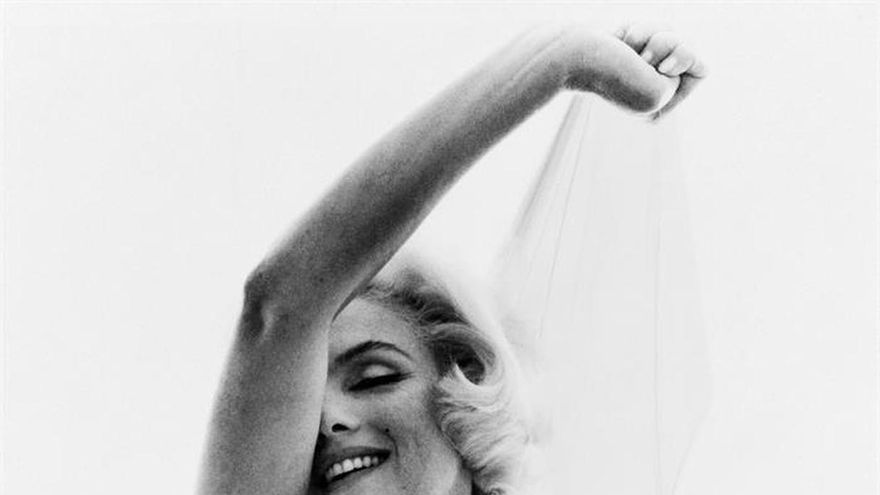 Subastan las fotografías de la última sesión de Marilyn Monroe antes de morir