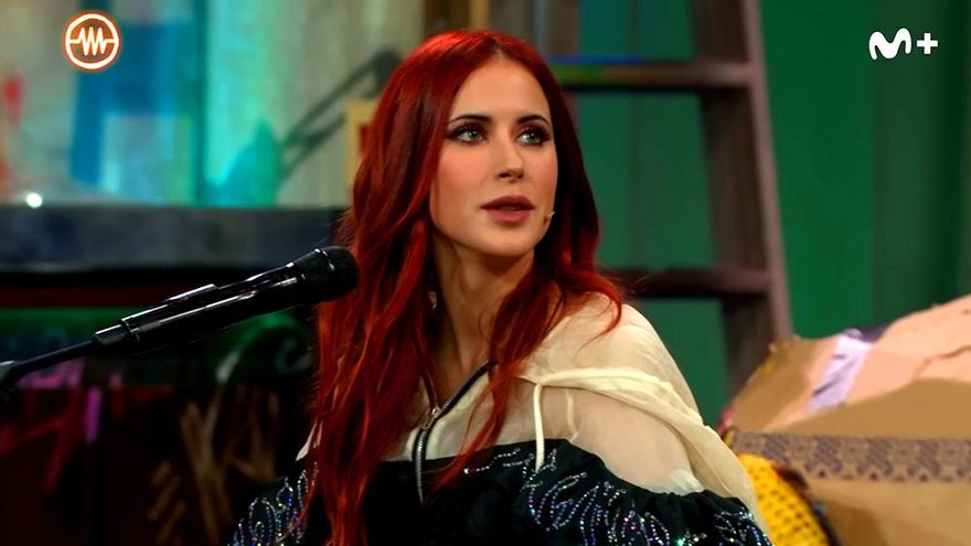 Vicco regaló a Broncano su 'premio' del Benidorm Fest y cantó una nueva versión de 'Nochentera'