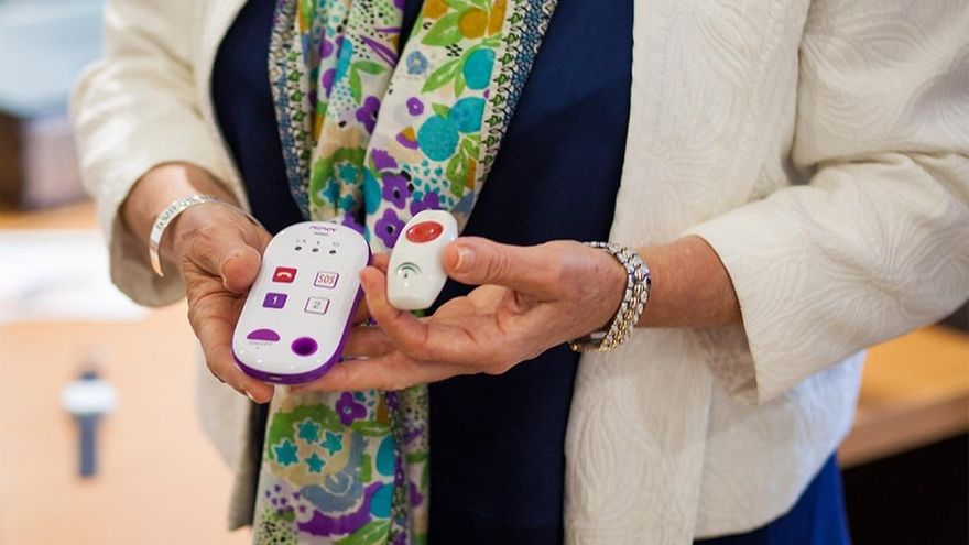 Un Gran Hermano para cuidar a los mayores en su casa: el plan de la Xunta para solucionar el problema de la soledad de los ancianos