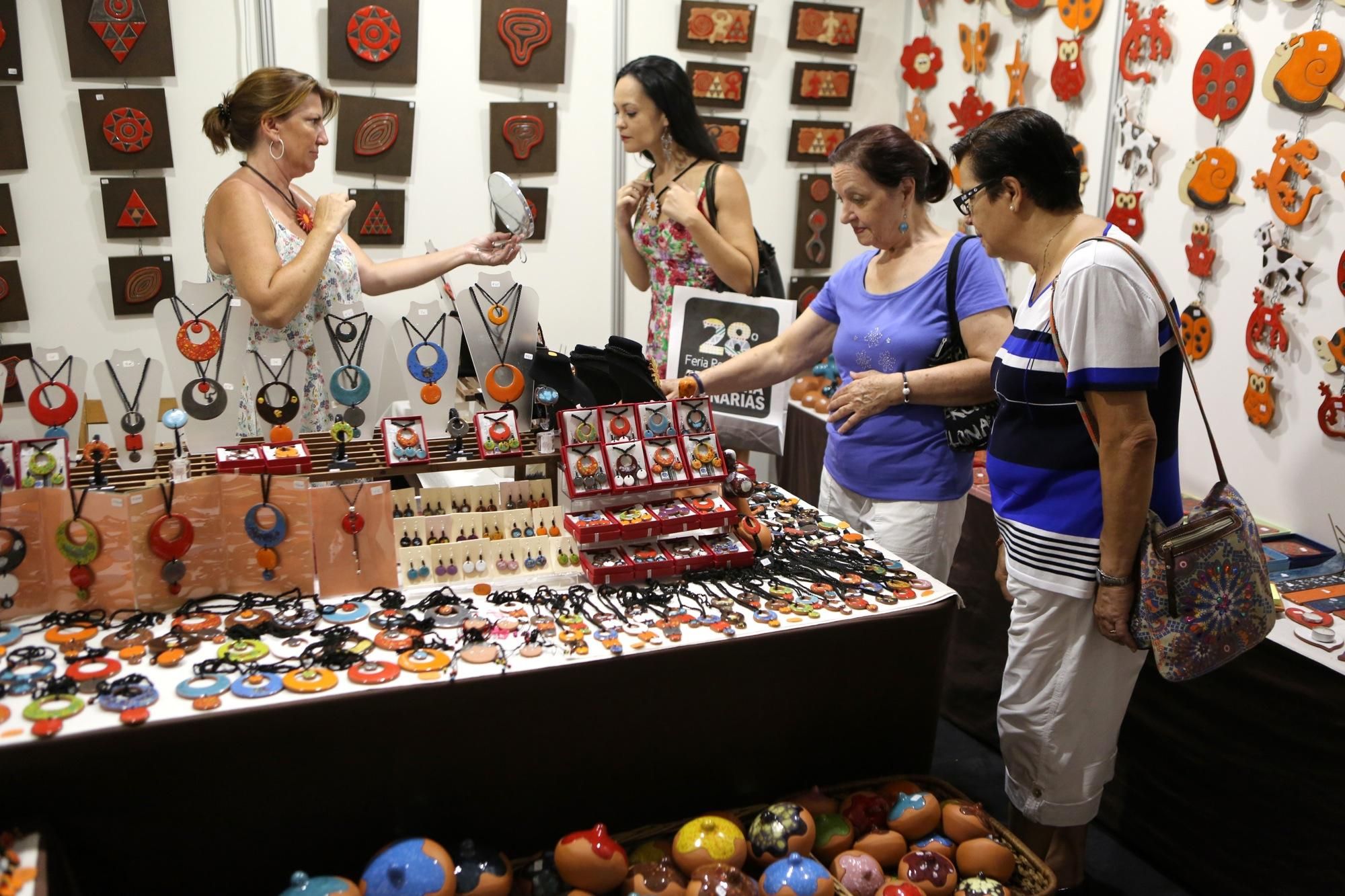 IX Feria de Artesanía de Maspalomas (ALEJANDRO RAMOS)