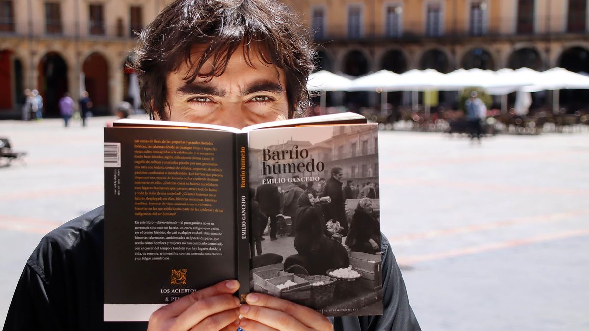 El escritor y periodista Emilio Gancedo publica el libro 'Barrio Húmedo'.