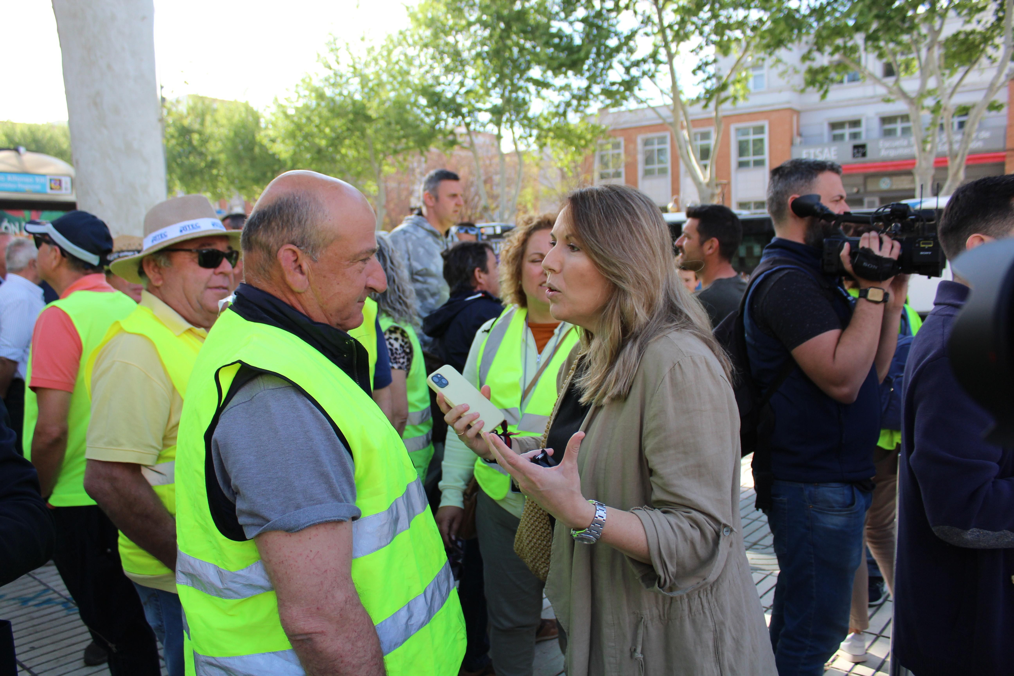 La directora de la Fundación Ingenio, y portavoz de Sos Rural, Natalia Corbalán, durante la protesta