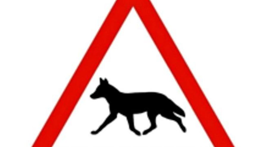 Recreación de una señal propuesta para advertir de la presencia de lobos en las carreteras.