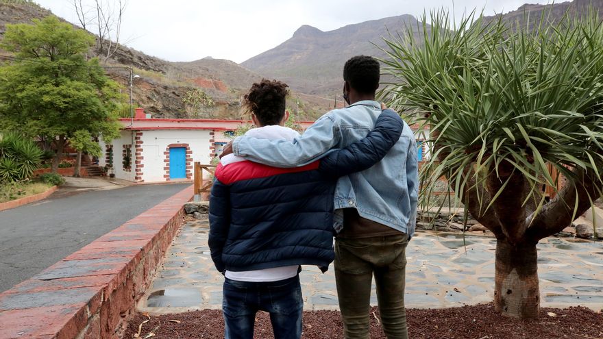 La ley del reparto de menores desde Canarias peligra ante las reticencias de las autonomías del PP y Catalunya