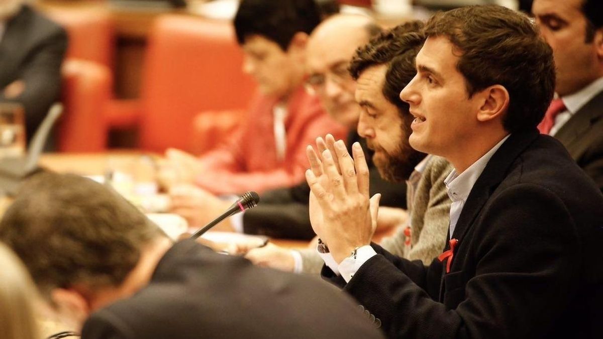 Rivera insta a Santamaría a cumplir el plan de reformas pactado y ser ambiciosos: "O reformamos o morimos"