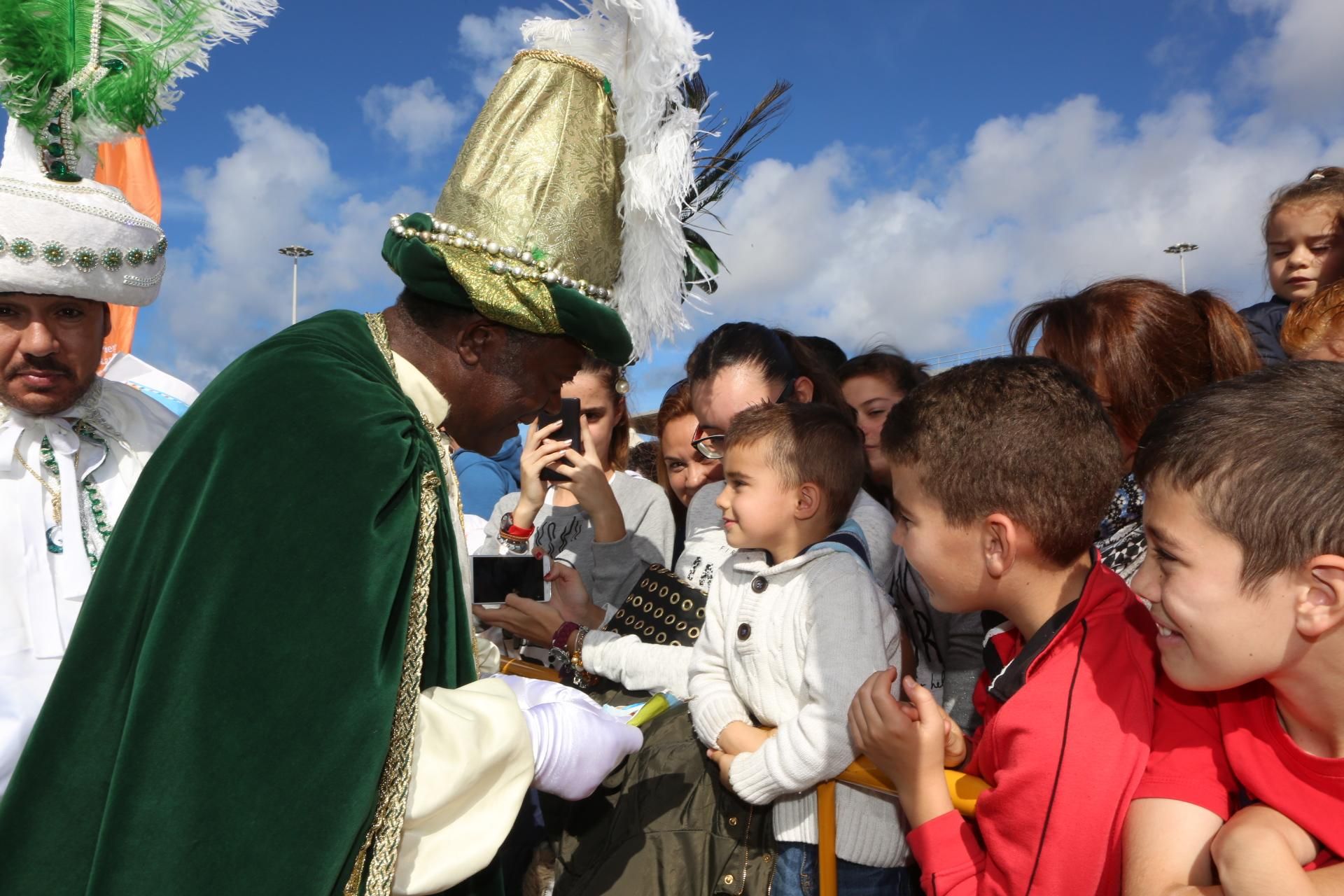 Los Reyes Magos llegan a la capital grancanaria. (Alejandro Ramos).