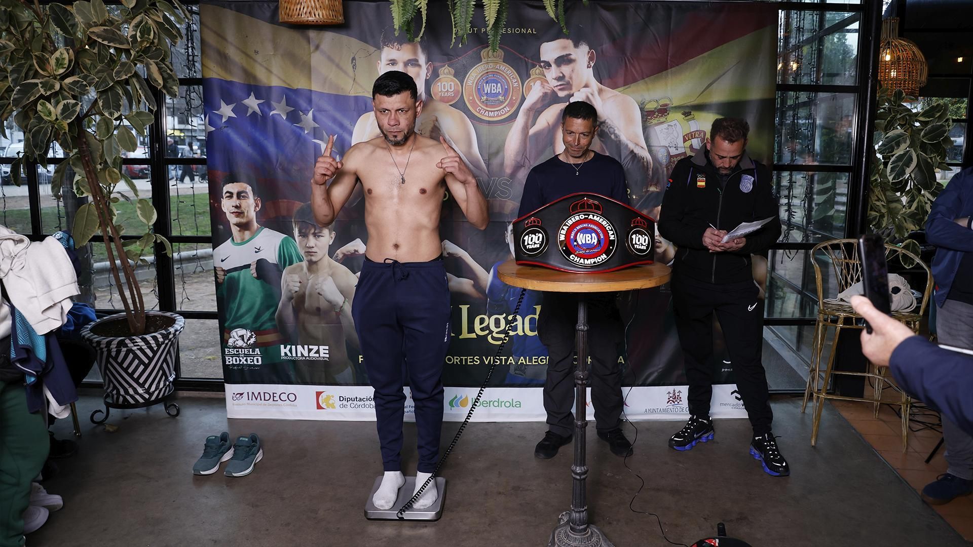 Pesaje y careo de la velada 'El Legado', con Rafa Lozano Jr como protagonista