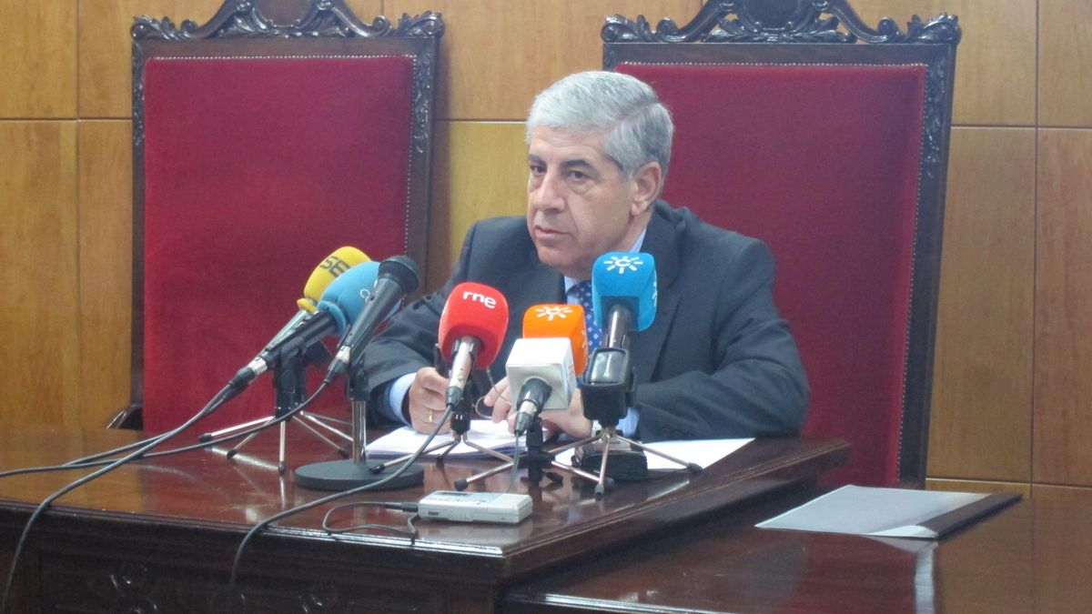 El presidente de la Audiencia advierte de que sólo el "esfuerzo" de los jueces evita el "colapso" en juzgados