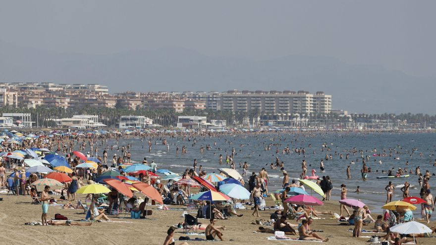 España afronta otra jornada de calor extremo con tormentas y granizo en varias comunidades