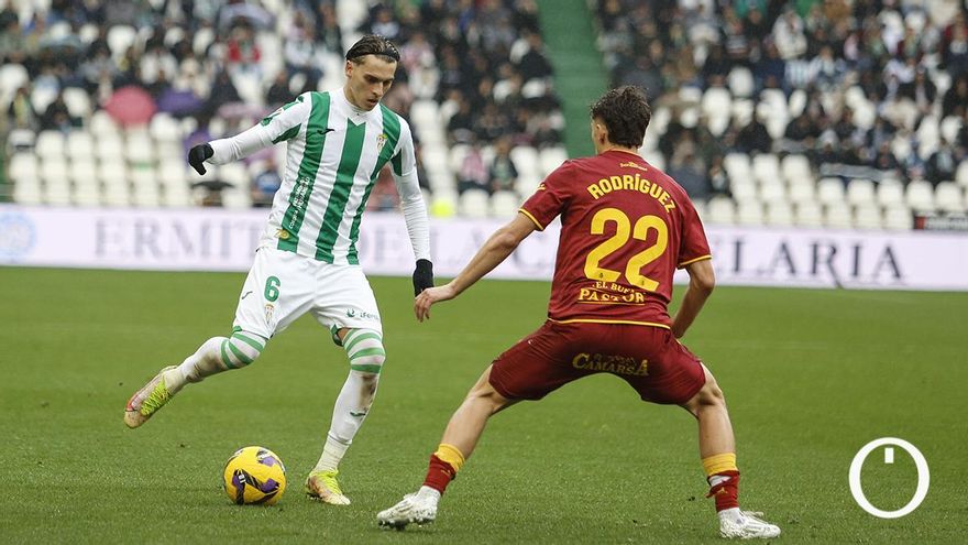 El centro del campo, un quebradero de cabeza para Iván Ania