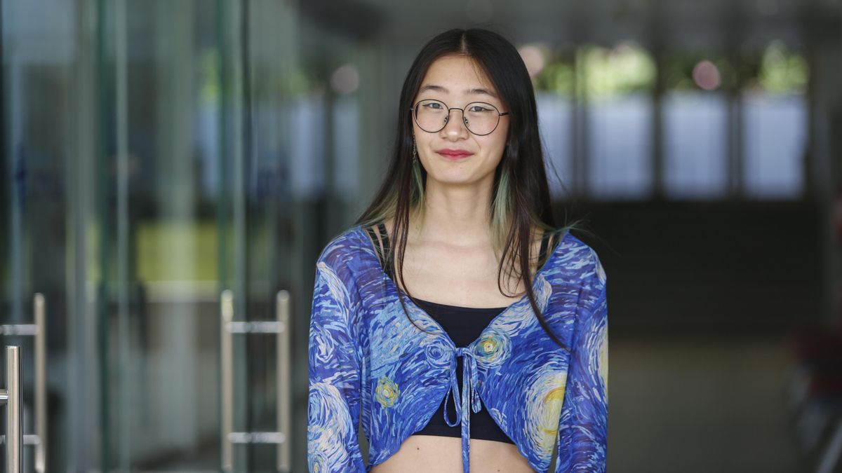 María Liam, universitaria