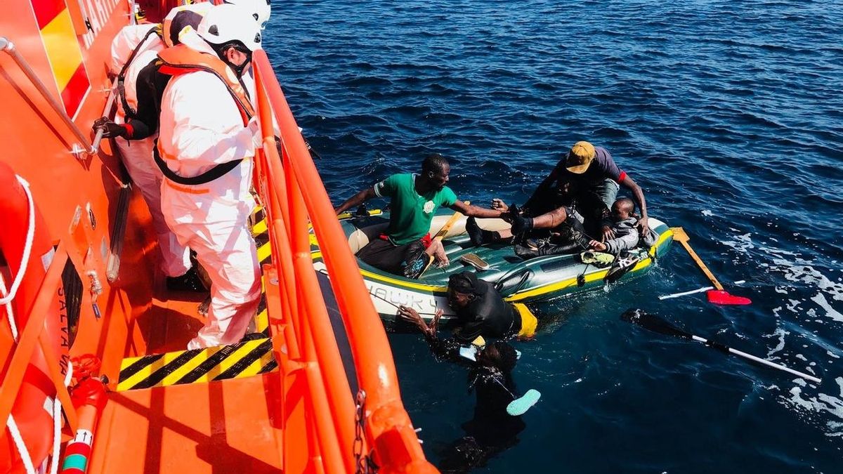 Rescatadas 394 personas de nueve pateras localizadas en Alborán, el estrecho y Ceuta y Marruecos recoge otra