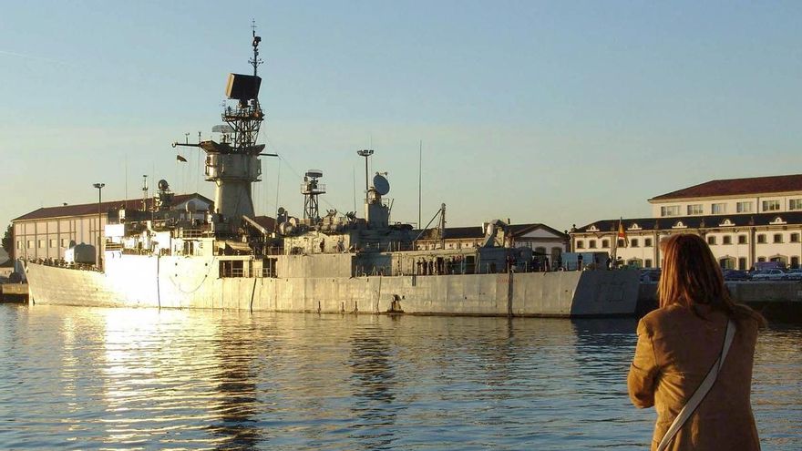 Trenes que no pasan por los túneles y barcos más grandes que el muelle: el problema de Cantabria con el sistema métrico decimal