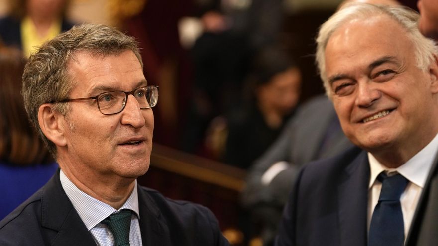 El PP reconoce ante el Parlamento Europeo que paga sobresueldos a la cúpula de Feijóo