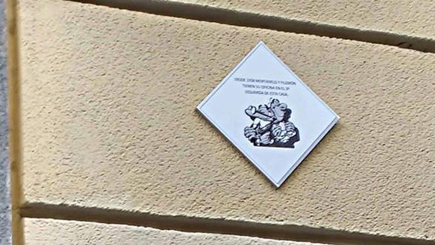 Detalle del lugar donde estaba colocada la placa