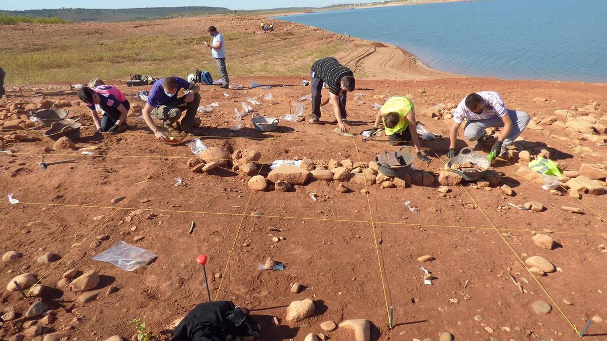 Excavación arqueológica en el entorno del Giribaile, en Rus.
