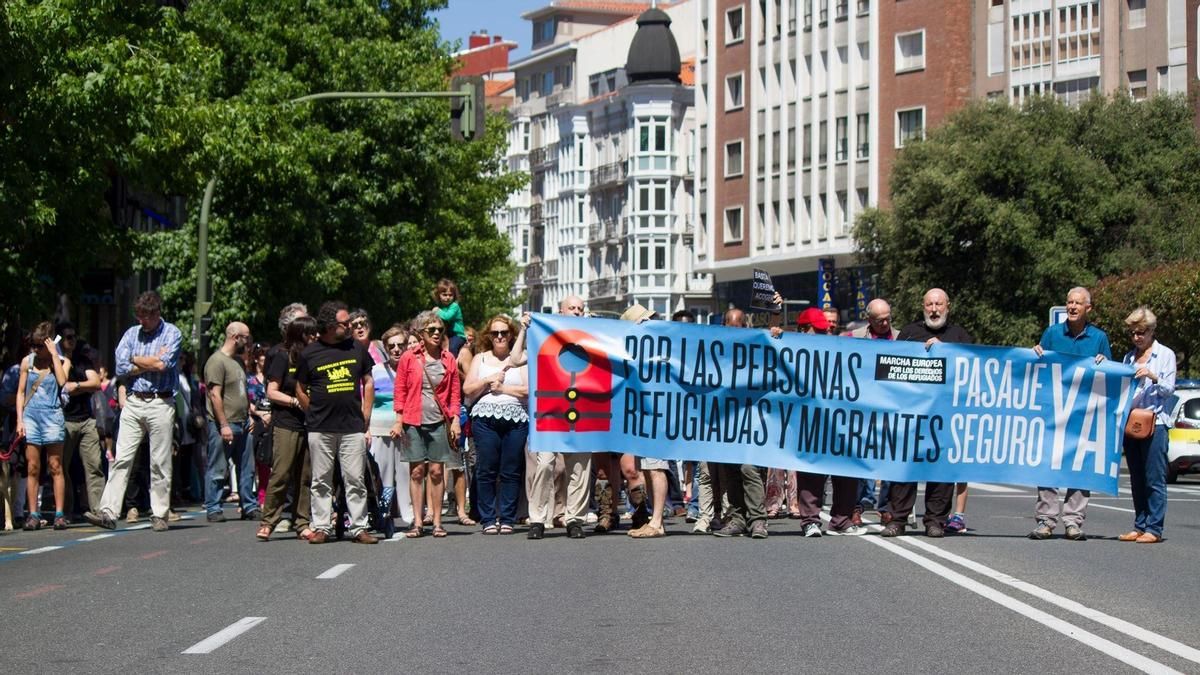Pasaje Seguro convoca una manifestación este sábado en Santander contra la marcha "racista" que llama a deportar migrantes