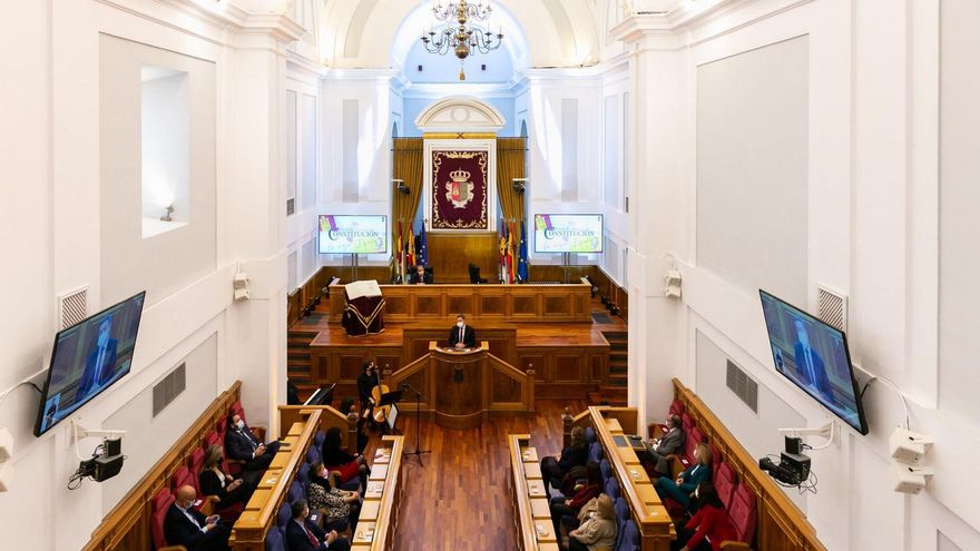 Las Cortes de Castilla-La Mancha podrán rechazar la admisión de temas que "excedan las competencias" de la comunidad autónoma