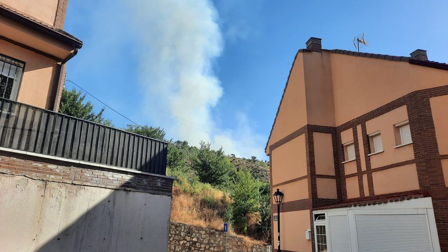 Cuatro incendios activos y riesgo muy alto en buena parte de Castilla-La Mancha