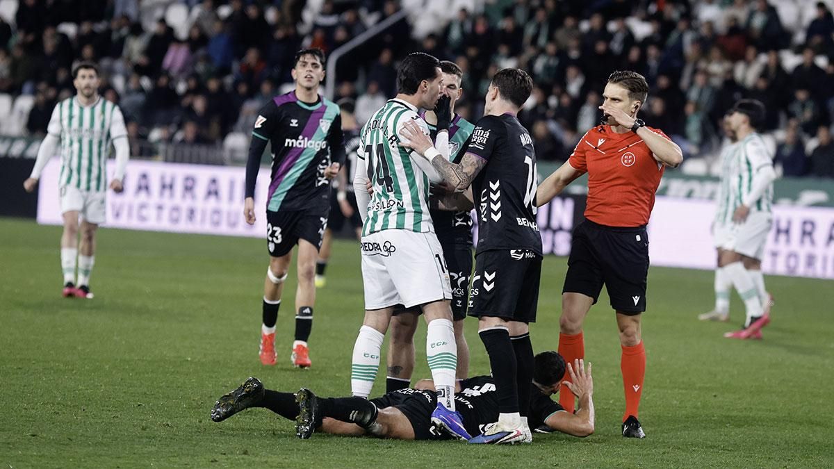Partido Córdoba - Malaga en el Estadio El Arcángel