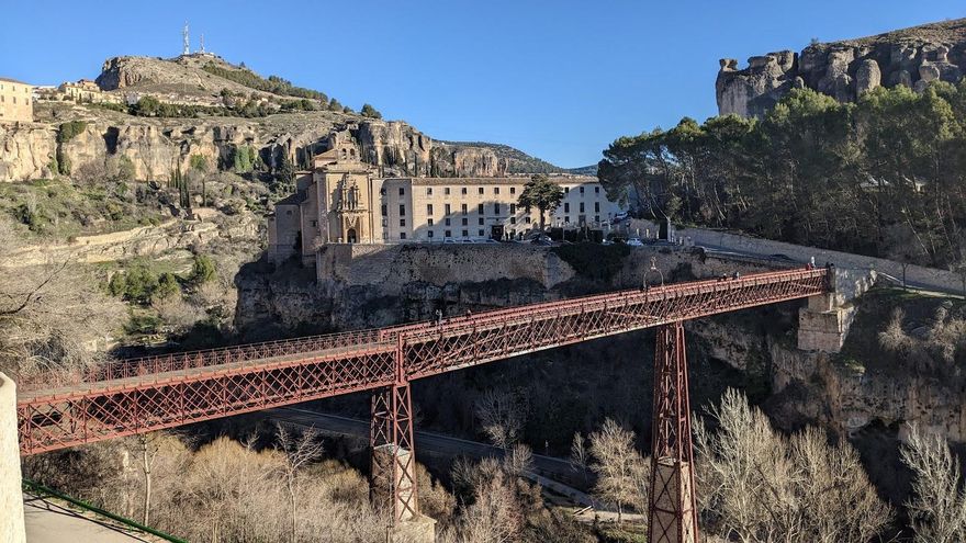 Este puente, construido con 67 toneladas de hierro, inspiró a pintores y escritores