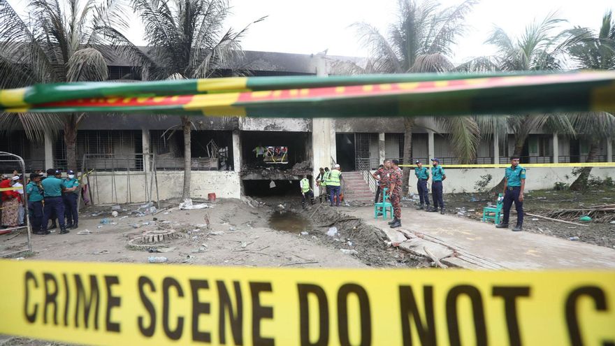 Aumentan a 27 los muertos, la mayoría niños, en el accidente de un caza en Bangladés