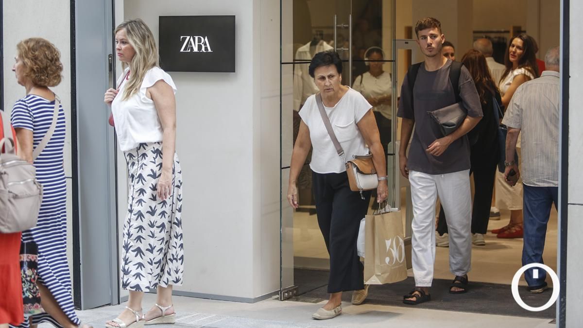 Apertura del nuevo Zara en la calle Jesús y María