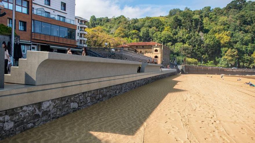 Del malecón de Zarautz a microplásticos en Zumaia: los 15 puntos críticos de la crisis climática en la costa vasca