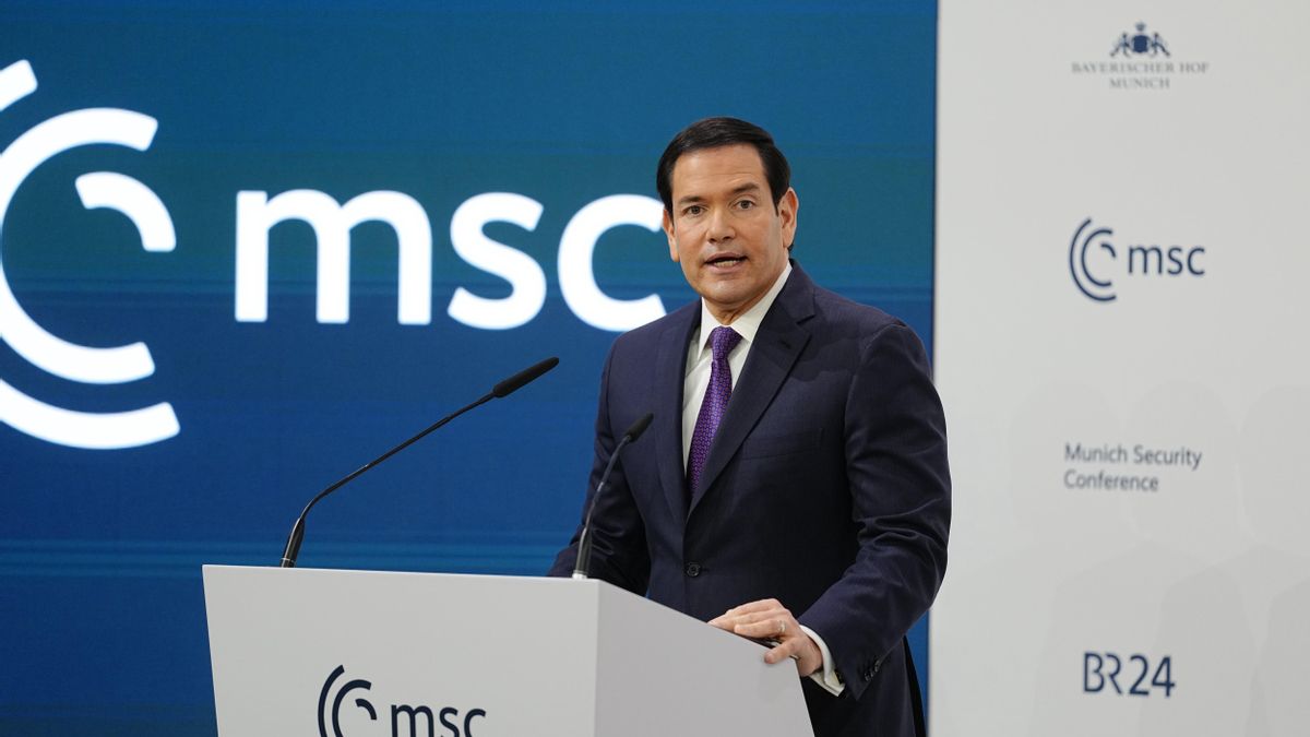 Marco Rubio reprocha a Europa sus políticas migratorias y climáticas al tiempo que rechaza que EEUU busque "el fin de la era transatlántica"