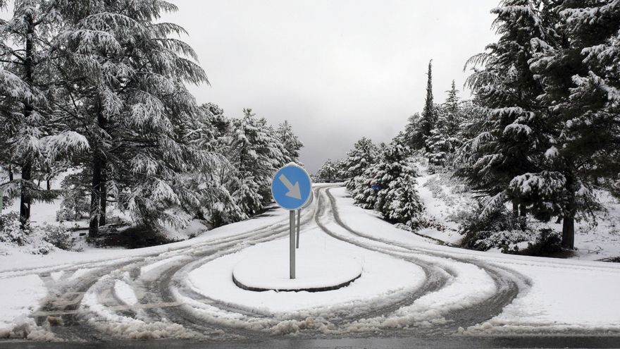 Imagen de la carretera A 4002, en El Farque, en Granada.