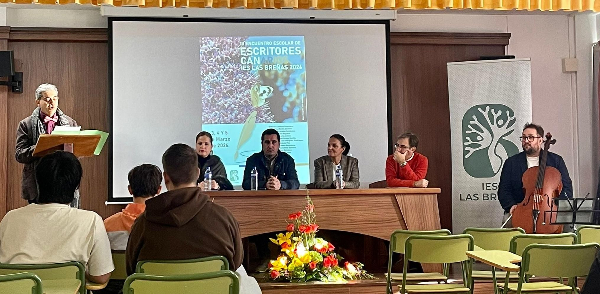 III Encuentro Escolar de Escritores Canarios en el IES Las Breñas.